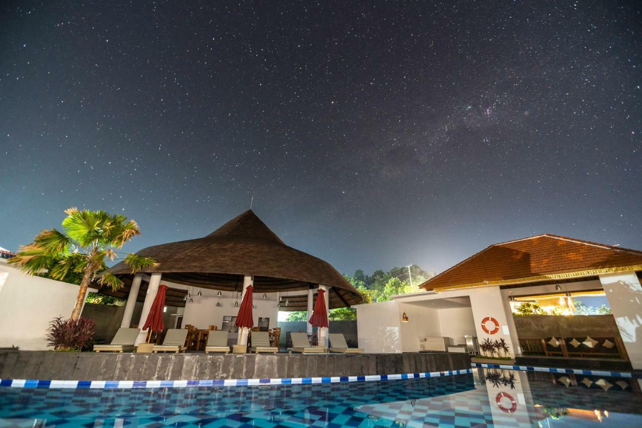 Star Semabu Resort Toyapakeh Екстер'єр фото