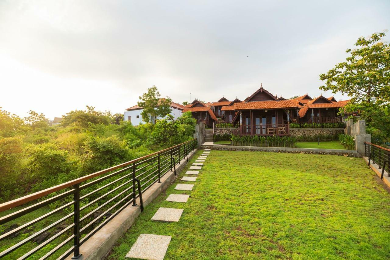 Star Semabu Resort Toyapakeh Екстер'єр фото